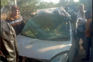 चित्तौड़गढ़ सड़क हादसा, Chittorgarh road accident, Chittorgarh car overturns
