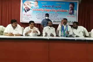 R Krishnaiah participating in the Guest Teachers Association meeting