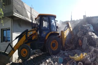 Liquor baron Jaswant Lohar houses demolished