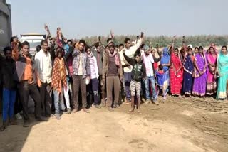 Villagers protest in balodabazar