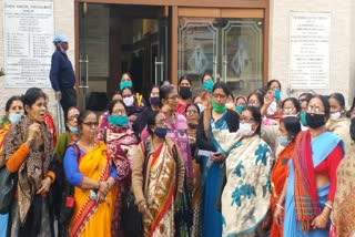 health workers showing agitation at Asansol Municipal Corporation