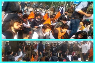 dusu, abvp protest in delhi university against administration