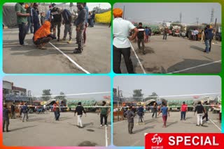 Farmers made volleyball court at National Highway singhu border of delhi