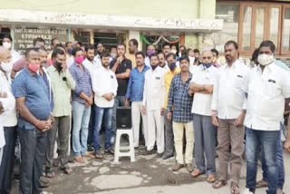 realters protest at hayathanagar sub registrar office against lrs