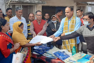 distribution of mosquito nets in bagodar and sariya blocks in giridih