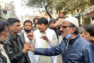 mla abdul rehman inaugurate water pipeline in sheet market area at seelampur in delhi