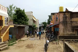 Four electric poles fell on the road in near Thiruvallur