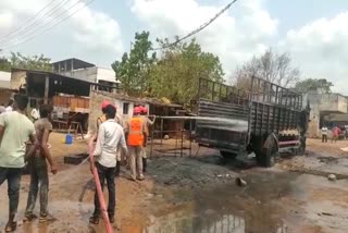 lorry burnt in fire