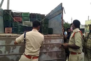 huge ganja load caught at jangareddy gudem, police caught huge ganja load 