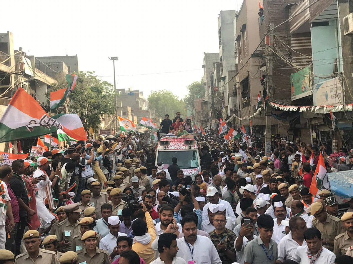 Road Show of Priyanka Gandhi for Sheila Dikshit