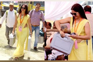 yellow saree,rina dwivedi,voting officer,निवडणूक अधिकारी,पिवळी साडी,वेधले लक्ष,सोशल मीडिया