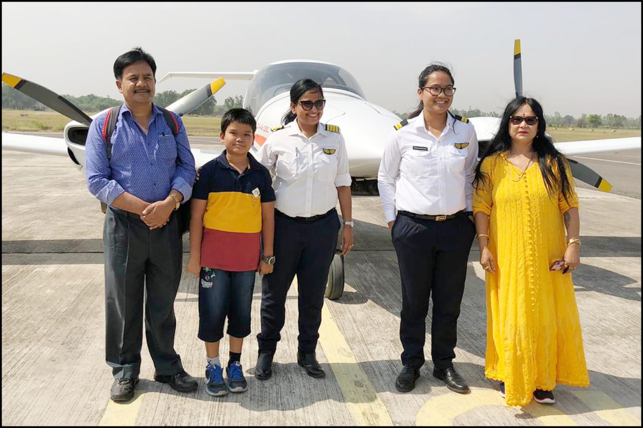 muskan of darma vallery becomes the first commercial pilot of pithoragarh