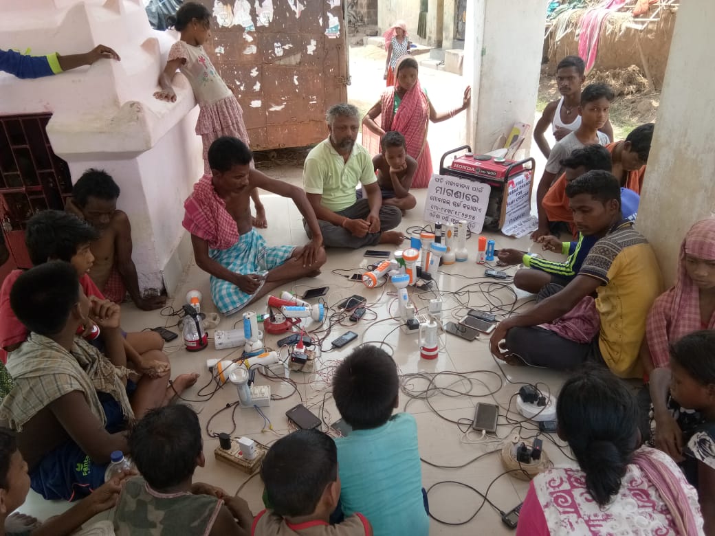 Bhubaneswar's pratap  povide Free Generator service for fani affected people