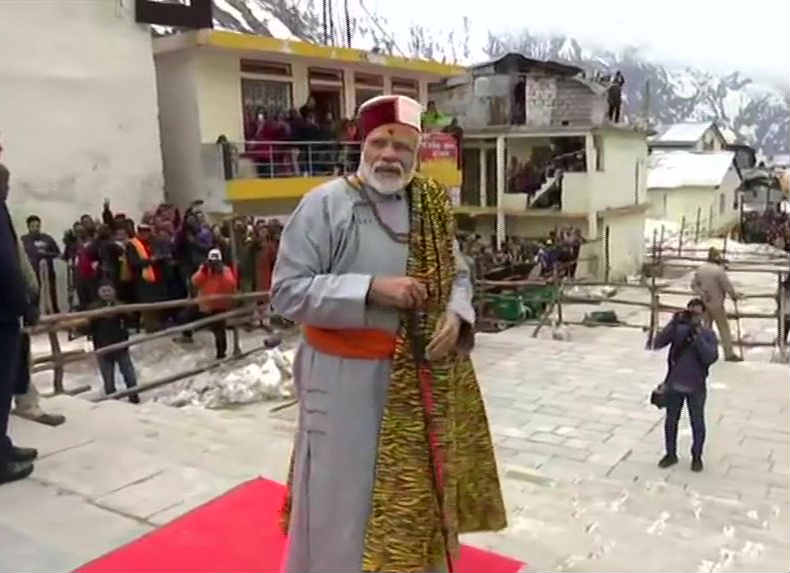 PM modi in kedarnath.