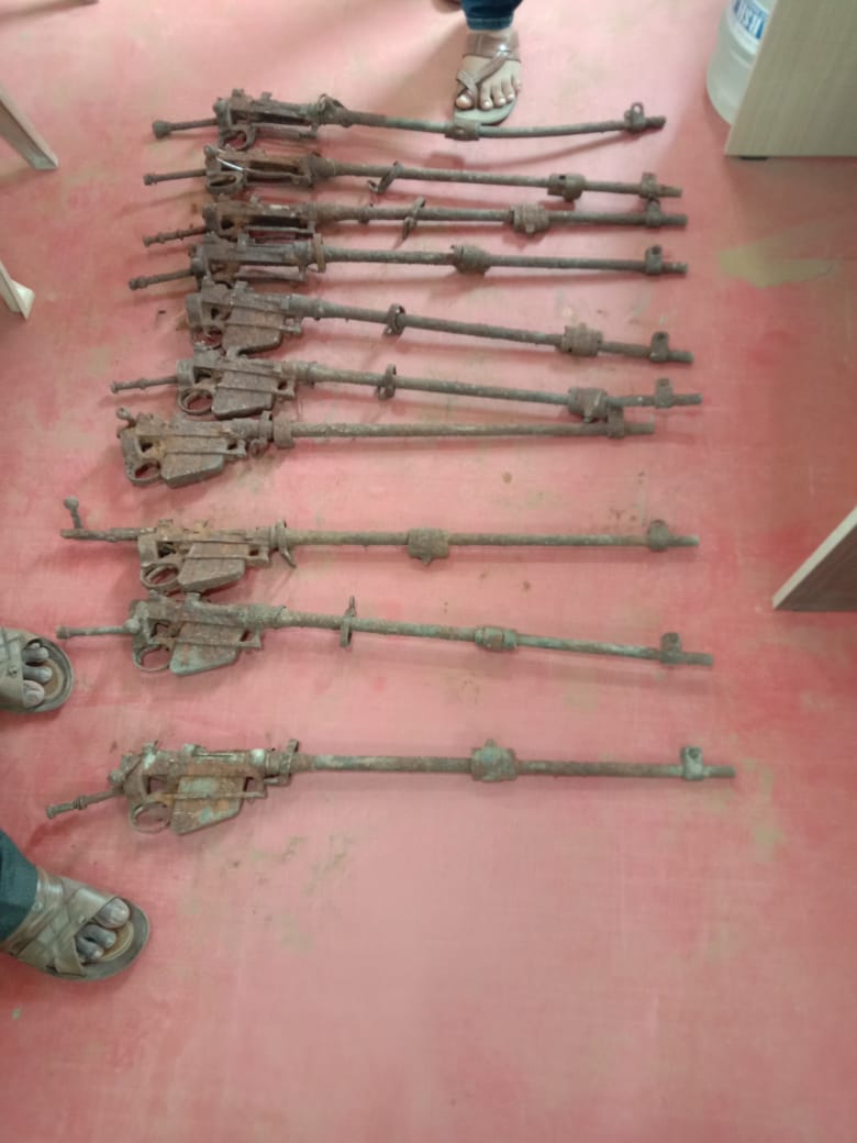 Workers unearth rusty, antique guns in Andhra Pradesh