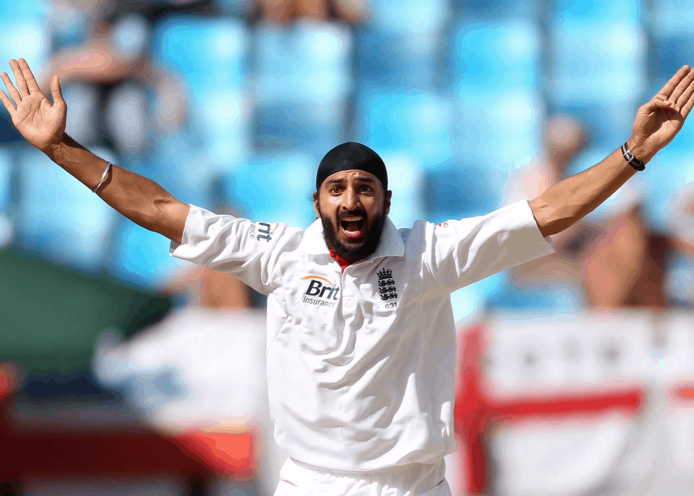 Monty Panesar, wax, shine, cricket ball