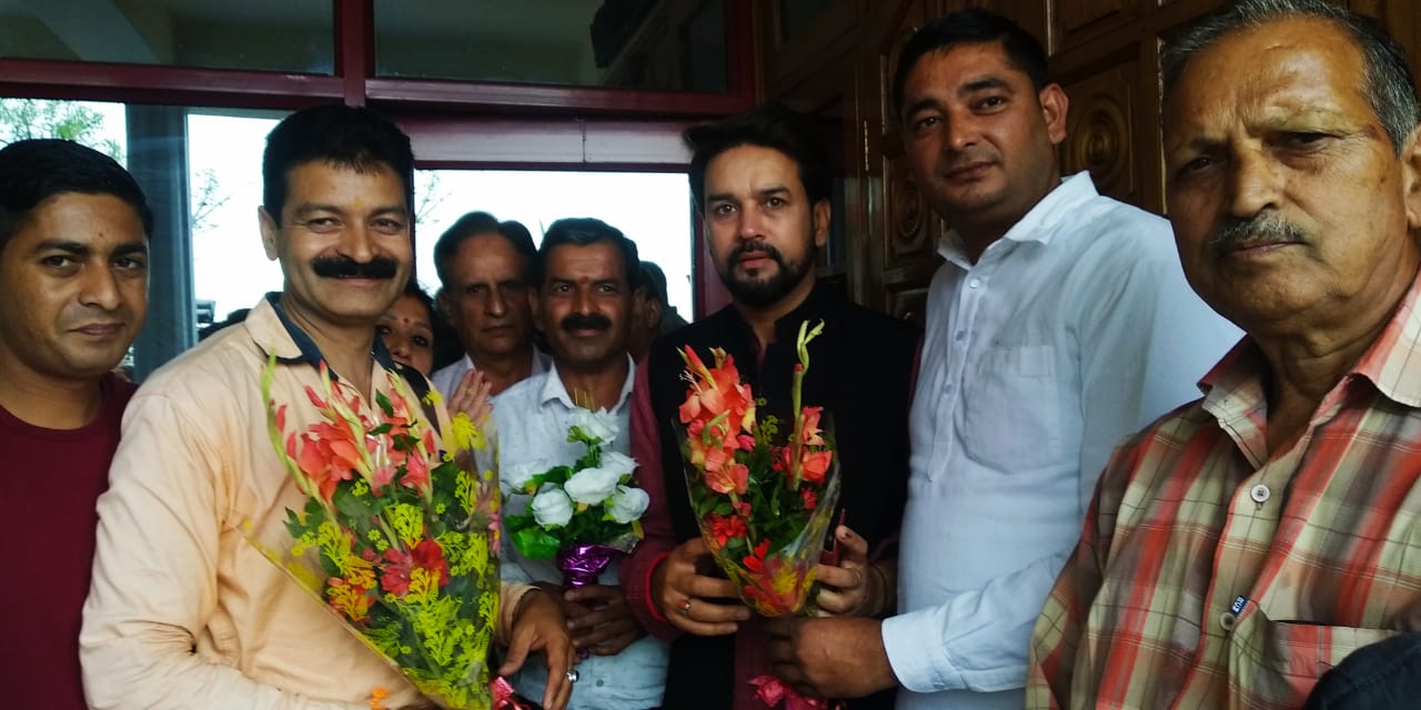 congratulating Anurag thakur