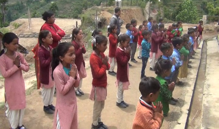 govt school talai's students in school speak English