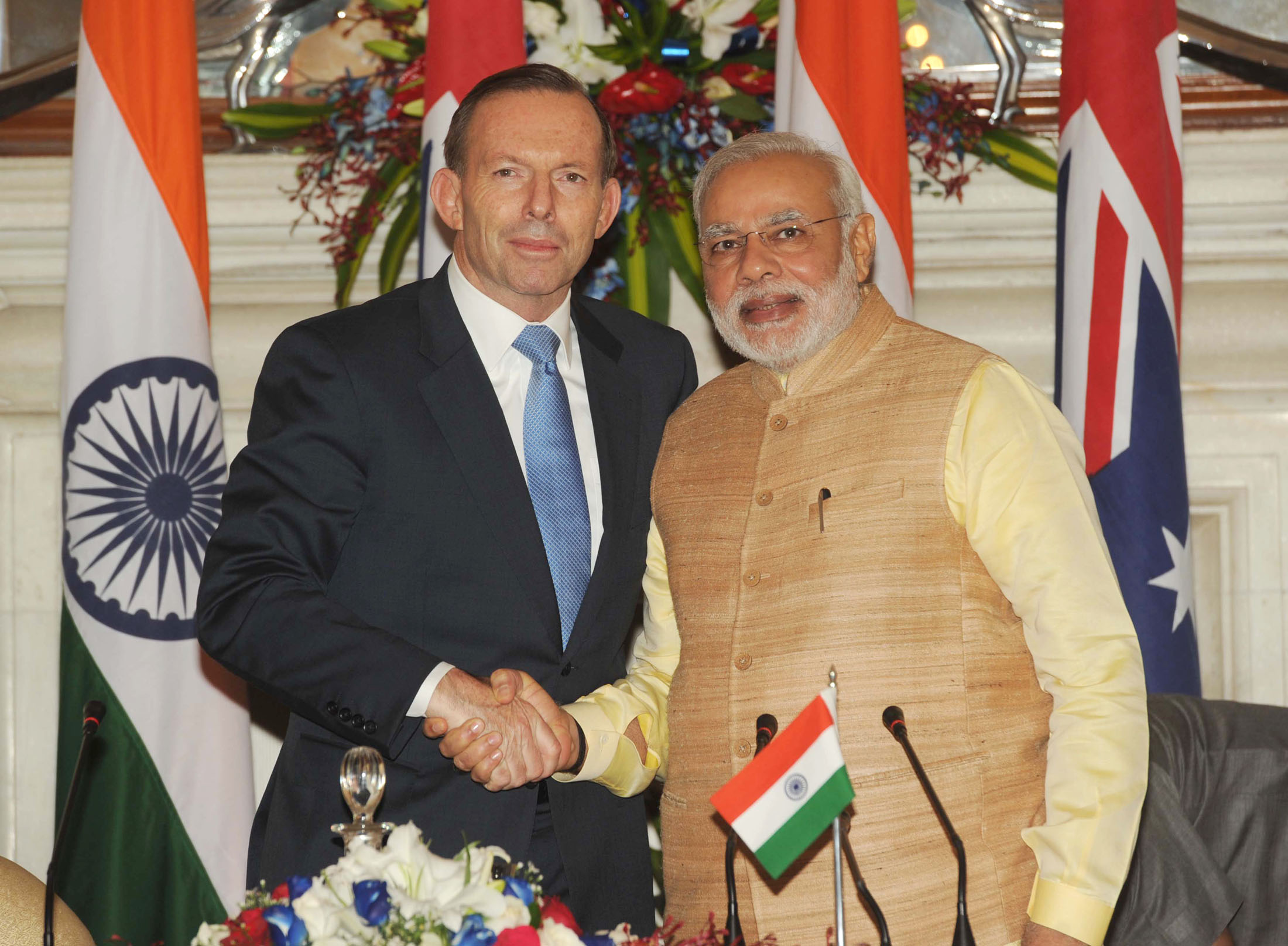 modi with world leaders