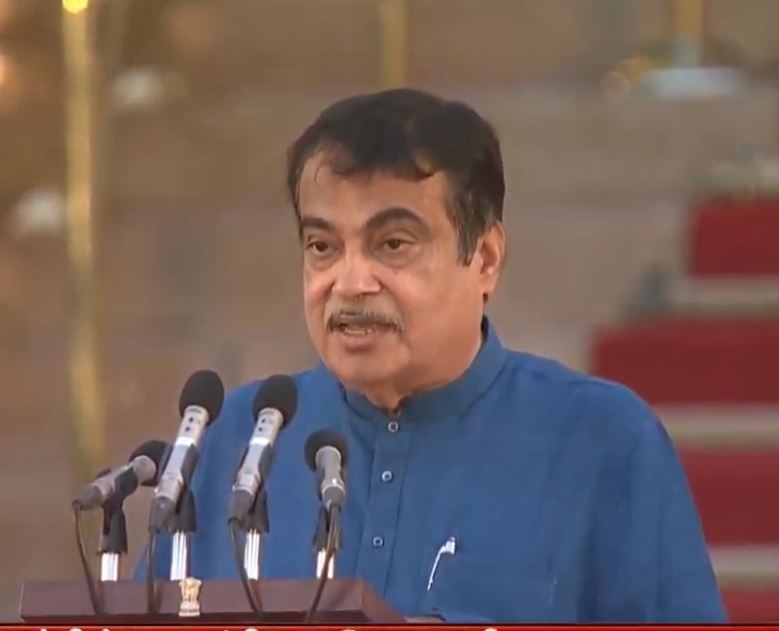 gadkari sworn in