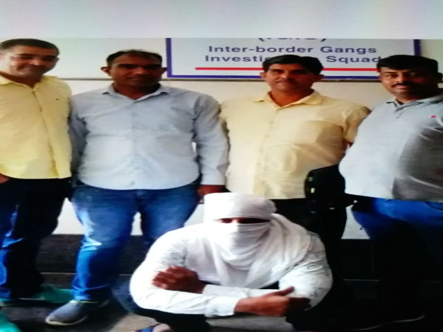 Criminal arrested in nazafgarh by crime branch team