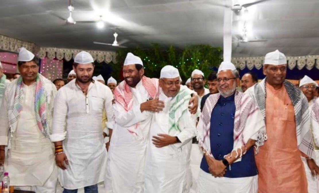 iftar part of leaders of bihar etv bharat