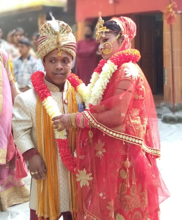 dwarf bridegroom gets bride in uttarakhand