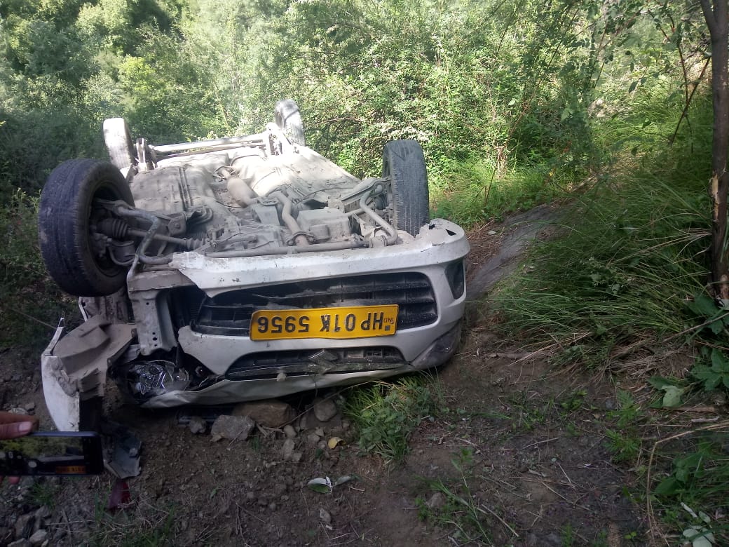 car accident in kullu