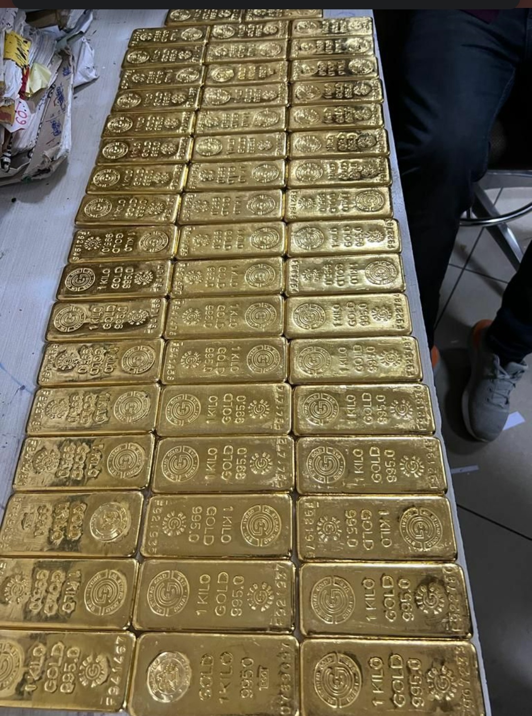 gold smuggling mumbai