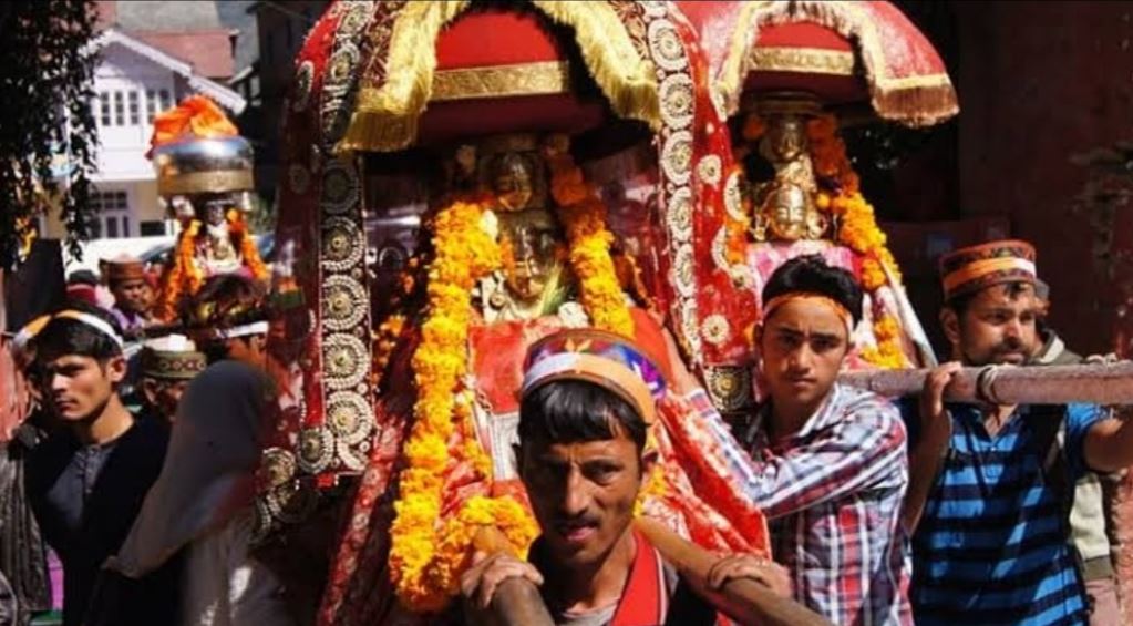 shoolini mela in solan