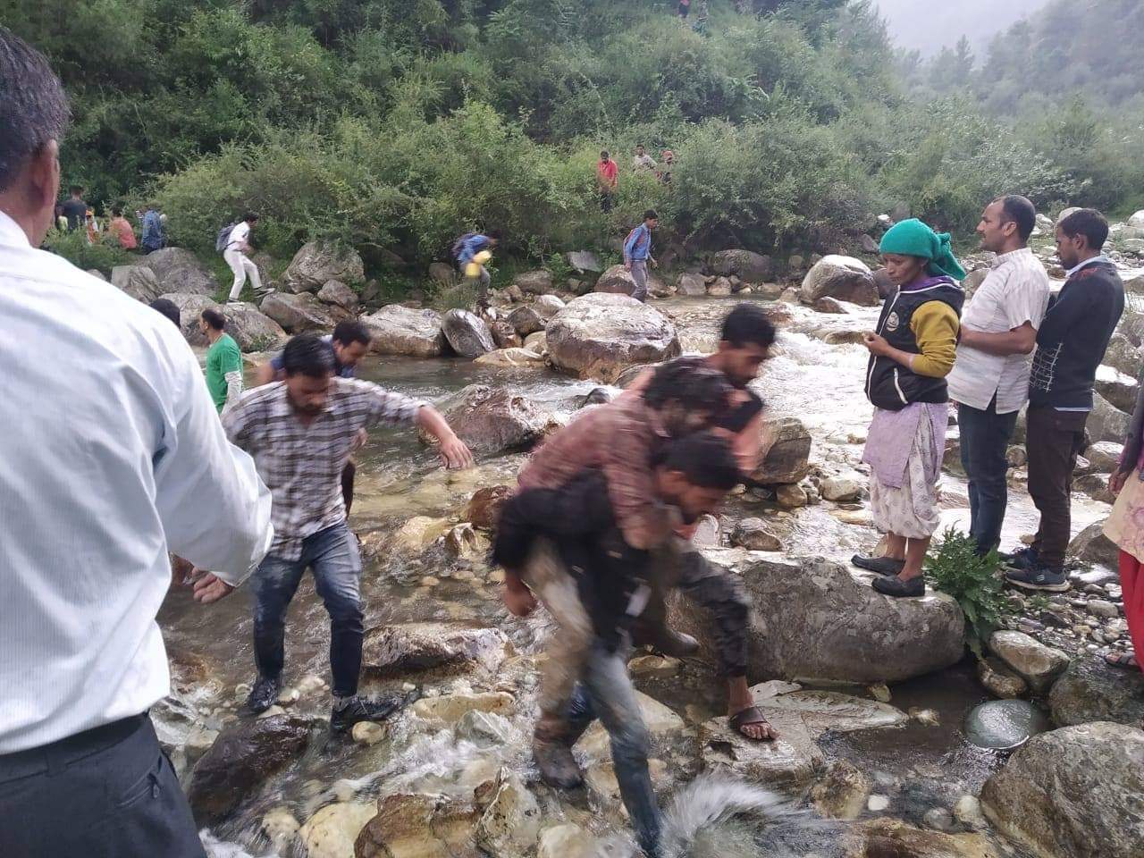 kullu bus accident