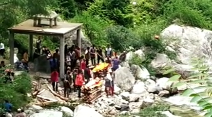 bus accident in banjar kullu