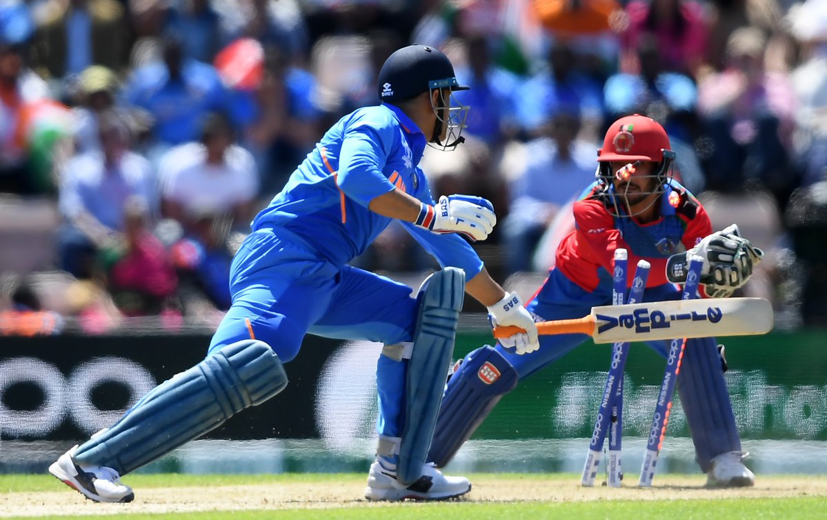 DHONI GOT STUMP OUT SECOND TIME IN HIS CARRIER