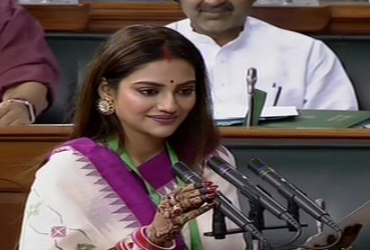 Nusrat Jahan reach at loksabha for swering after wedding ceremony