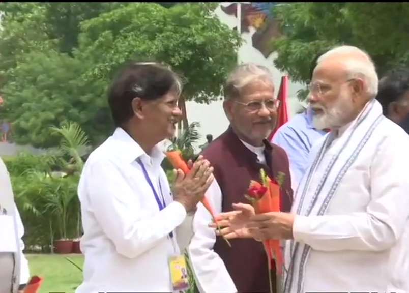 He was greeted by the son of former Prime Minister of India Lal Bahadur Shastri