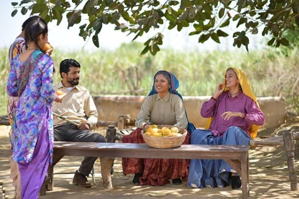 Saand Ki Aankh: Taapsee Pannu gives a sneak peak into the movie