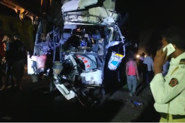 nagpur road accident