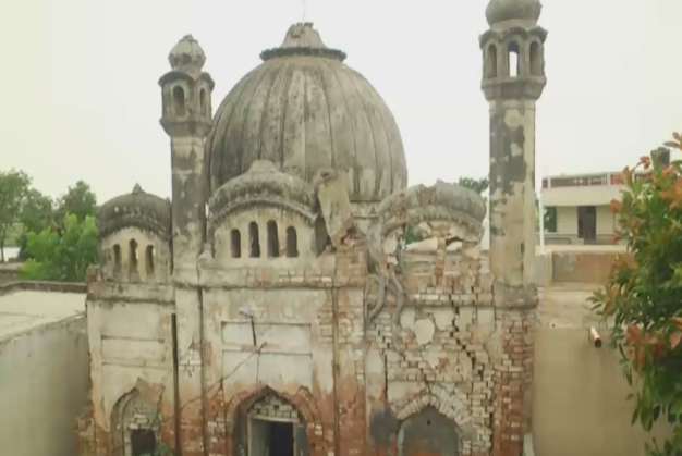 Hindu-Sikh taking care of mosque in Ludhiana etv bharat