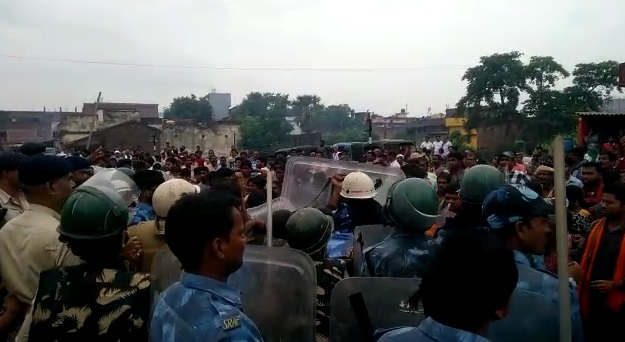 LATHICHARGE