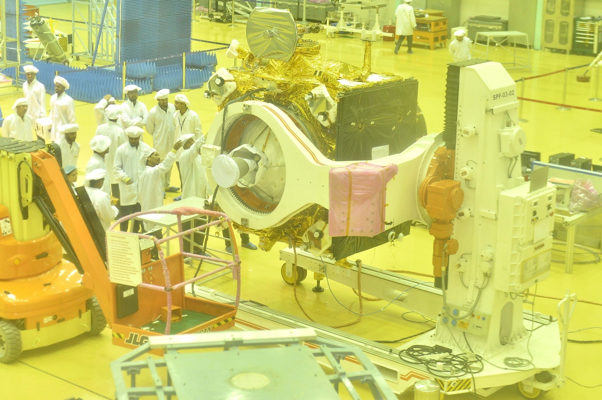 Scientists ready the Vikram lander