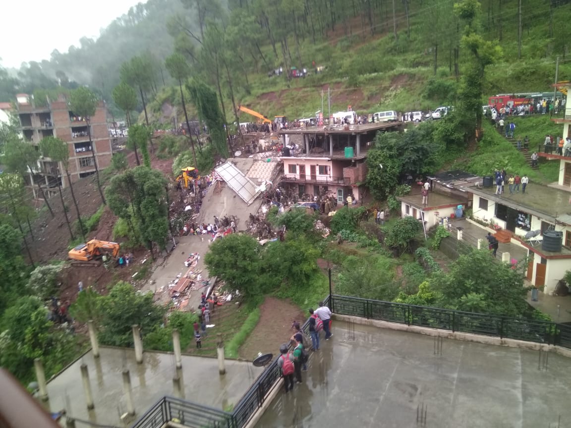 solan building Collapsed