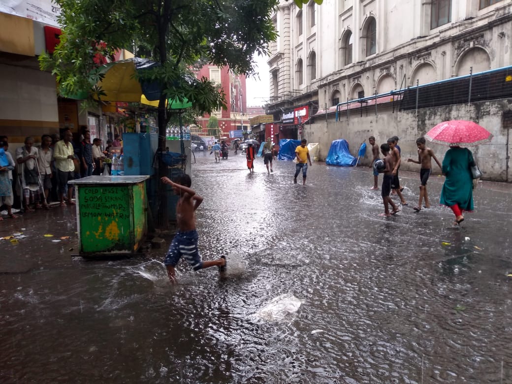 rain in kolkata