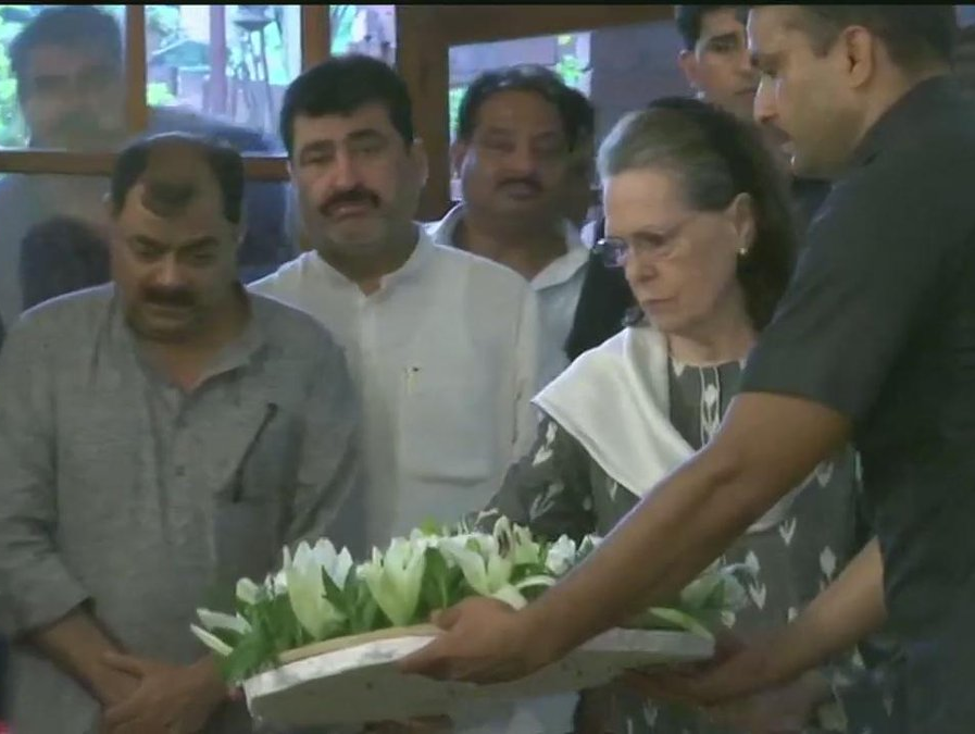 UPA Chairperson Sonia Gandhi paid tribute