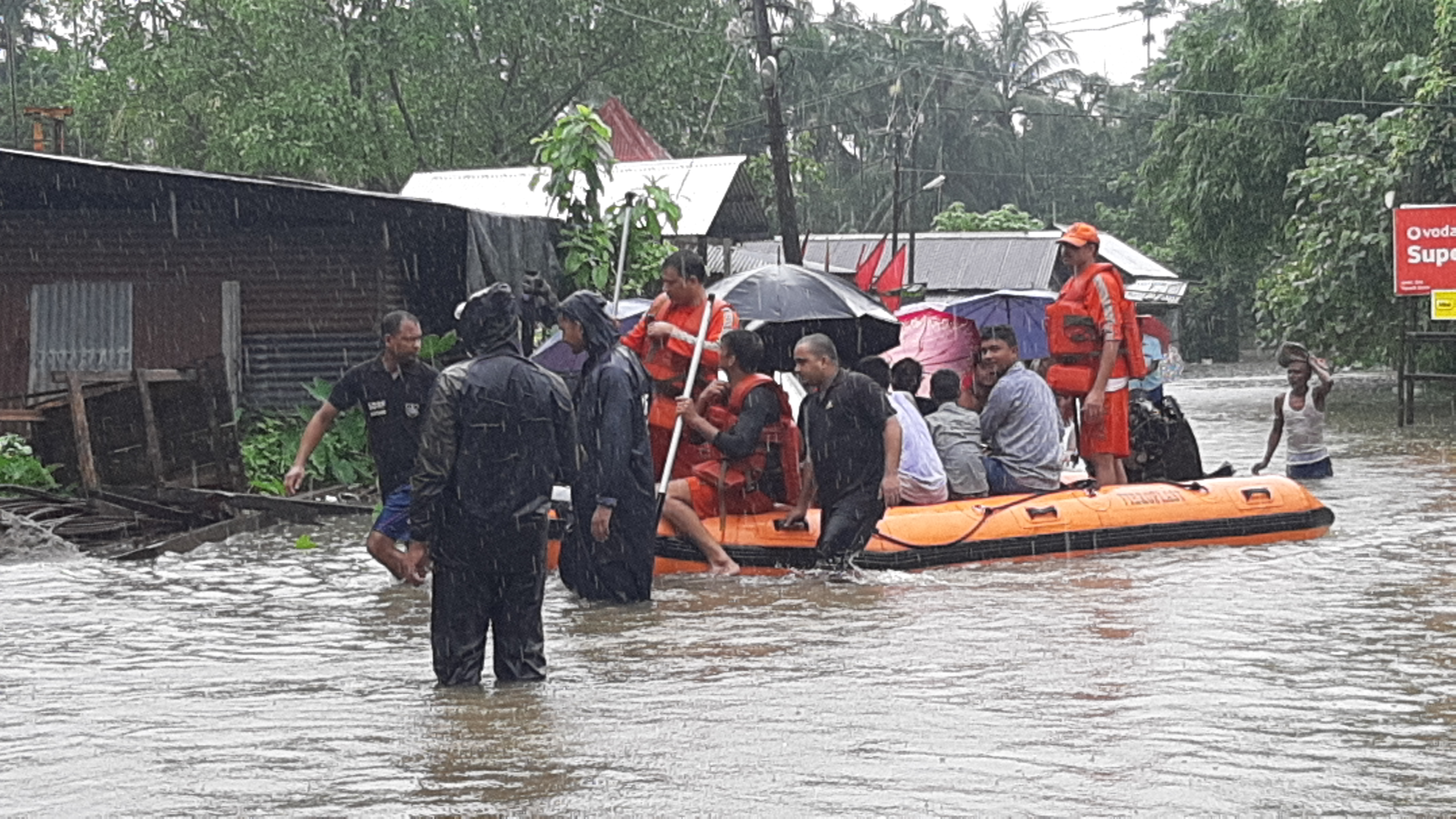 Toll in Assam floods climbs to 68, water re-enters two districts