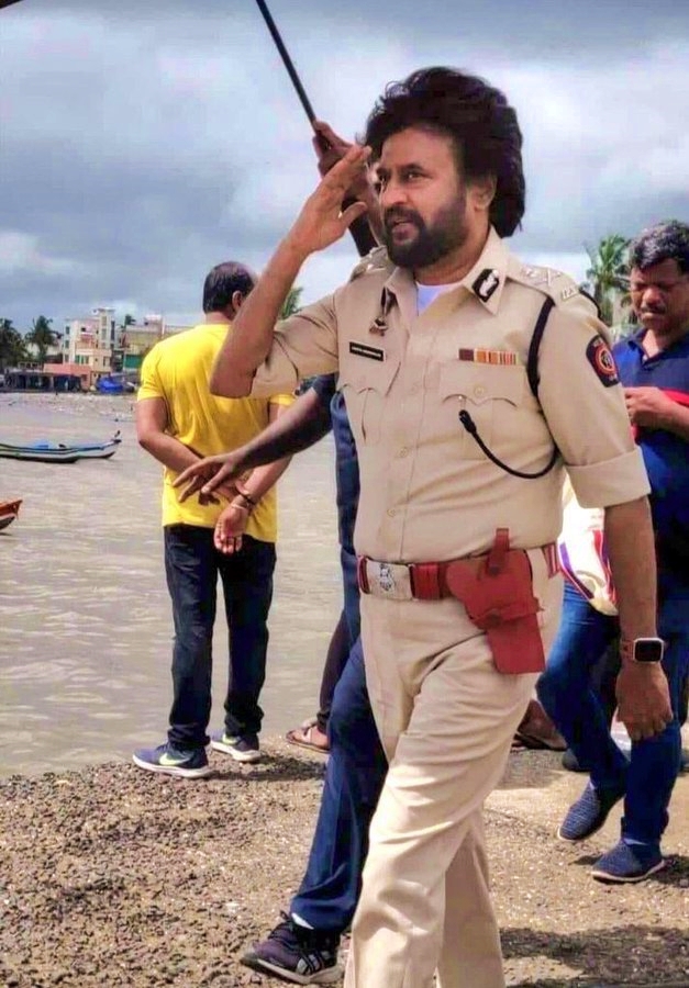 rajinikanth-police-look-leaked-from-darbar-movie