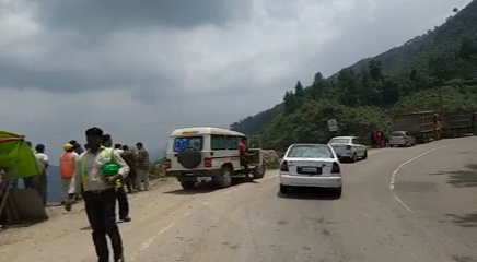 solan, Truck driver, Truck driver died in solan, सोलन, फिसलन, सलोगड़ा, मौत, ईटीवी भारत