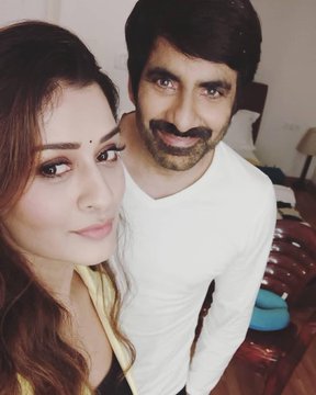 payal rajput, raviteja selfie