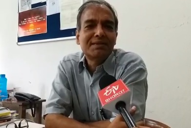 professor dm diwakar