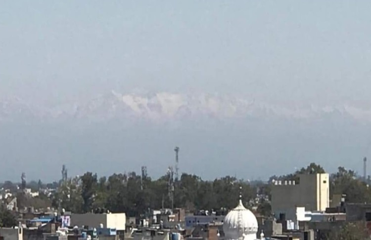 Himachal Pradesh mountains visible in Jalandhar