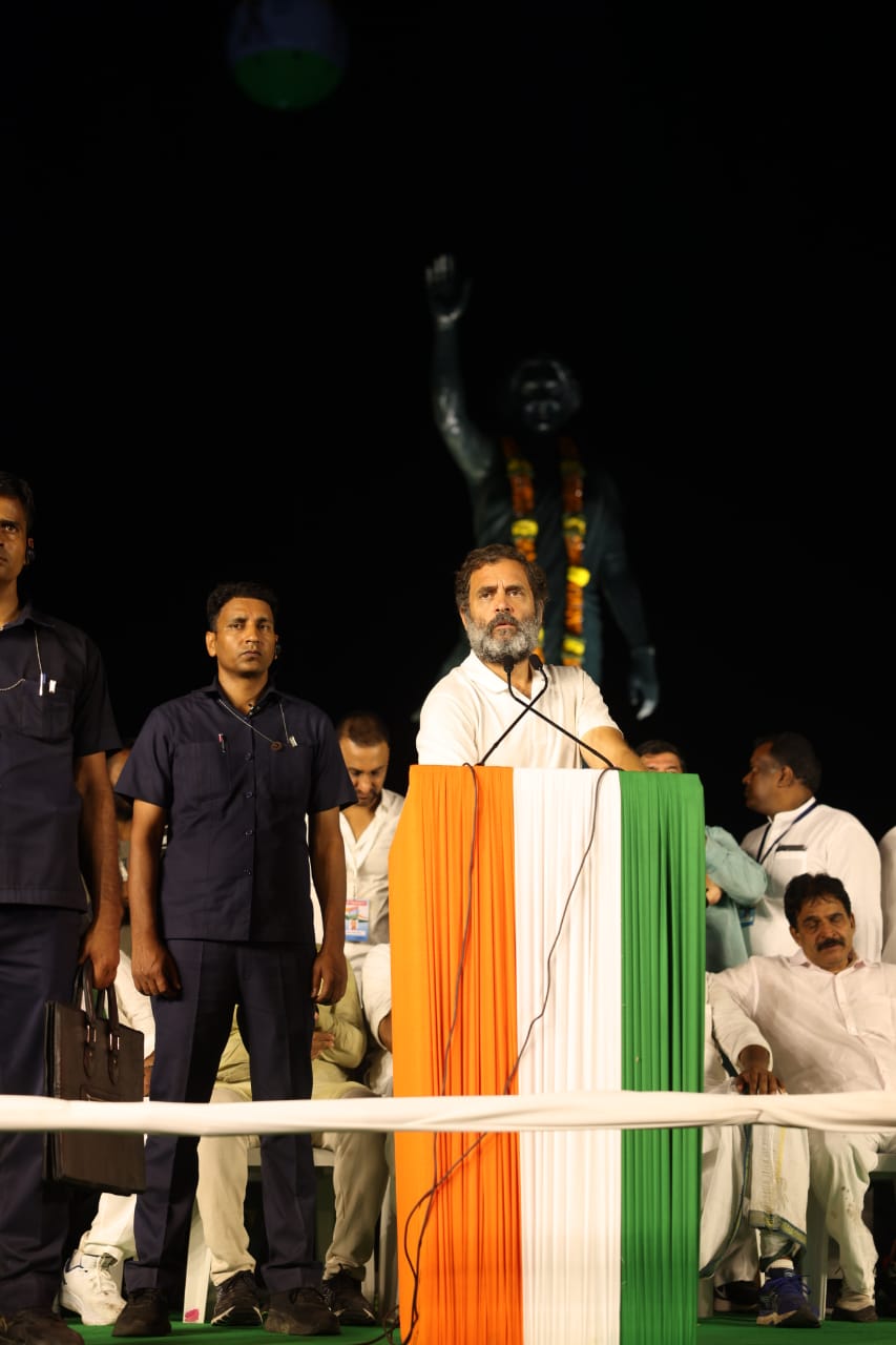 kcr-gets-orders-from-pm-modi-rahul-gandhi-jibes-at-telangana-cm